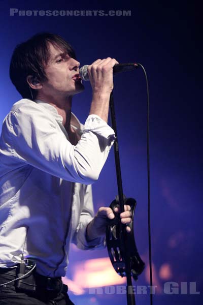 BRETT ANDERSON - 2011-10-07 - PARIS - La Machine (du Moulin Rouge) - 